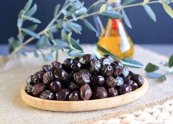 Gemlik Olives