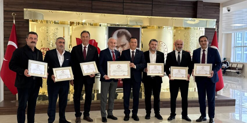 GTSO Yönetimi Mazbatalarını Teslim Aldı